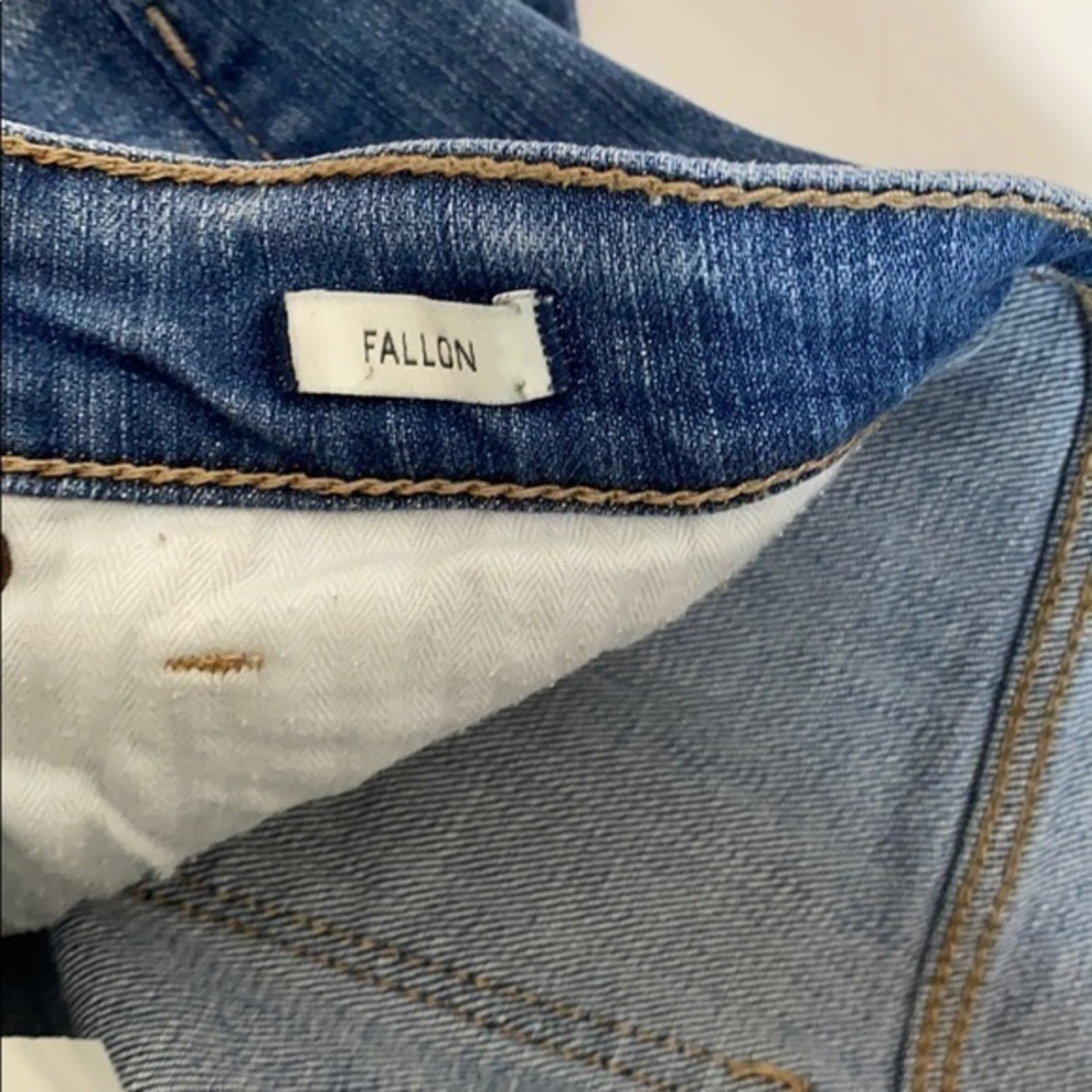 Abercrombie & Fitch Fallon Distressed Jeans - Picture 8 of 8